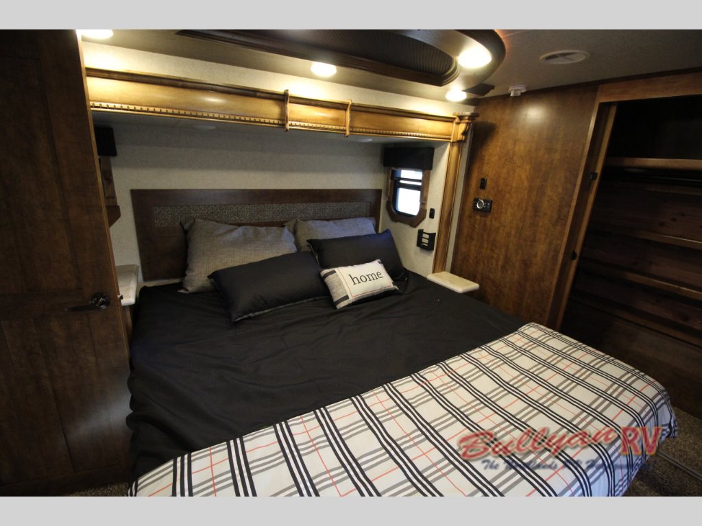 Heartland Landmark 365 Orlando Fifth Wheel Master Bedroom