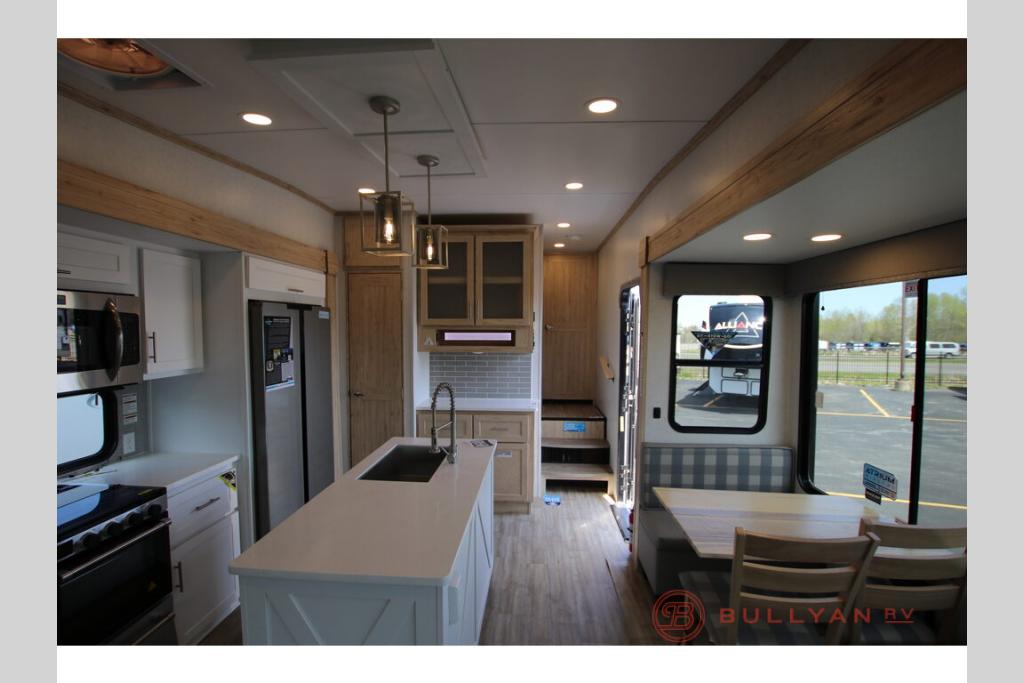 Maximizing Your RV Kitchen